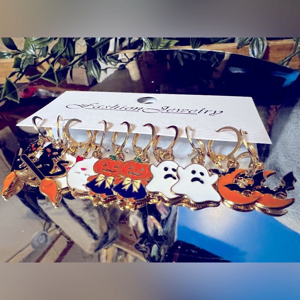 Halloween Themed Earrings Set